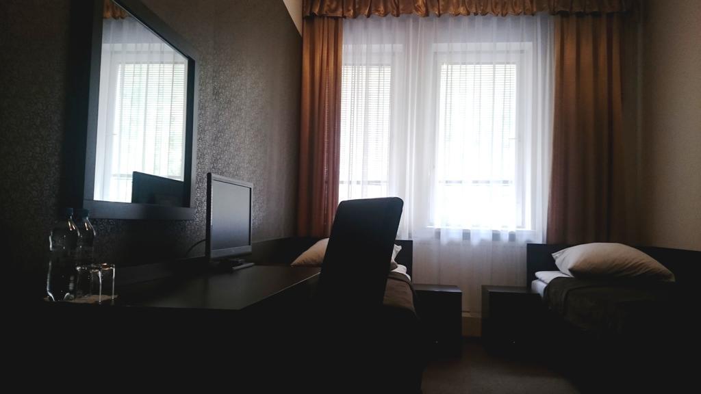 Park Na Wojskiego Bed & Breakfast Marki  Room photo
